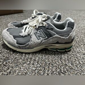 New balance rain & cold